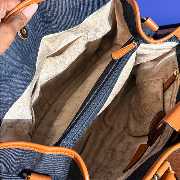 Michael Kors Hamilton Satchel- Denim w/Brown Leather trim- large- gold hardware - Picture 5 of 7